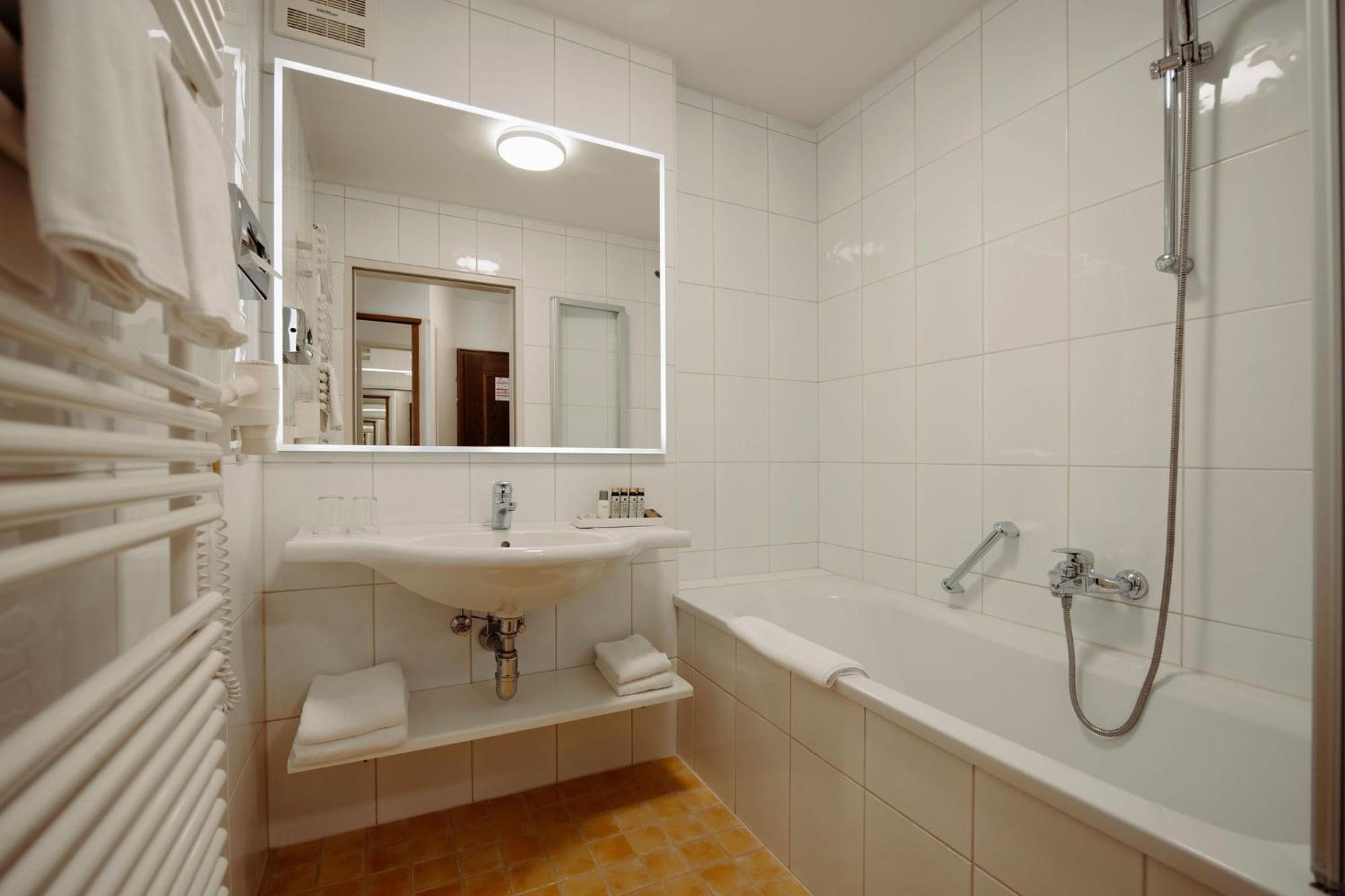 Hotel Theresi 4*