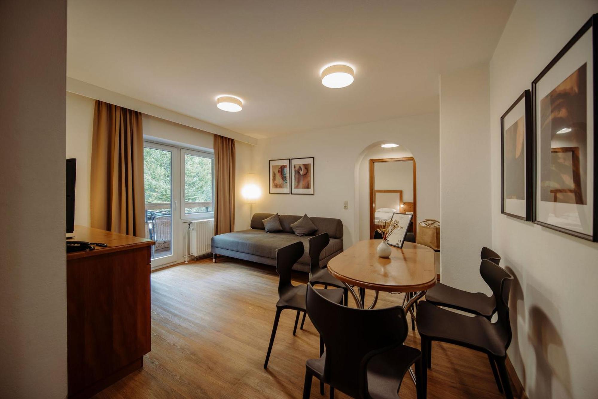 Theresi Hotel